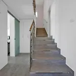 度假居 Four-bedroom In