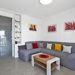 Four-bedroom In * 罗戈兹尼察