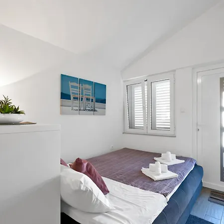 Four-bedroom In * Rogoznica (Sibenik-Knin)