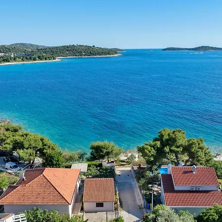 بيت للعطل Four-bedroom In *