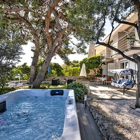 Four-bedroom In * Rogoznica (Sibenik-Knin)