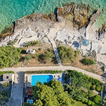 Four-bedroom In Rogoznica (Sibenik-Knin)