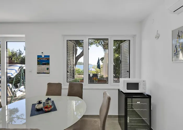 بيت للعطل Four-bedroom In روغوزنيكا