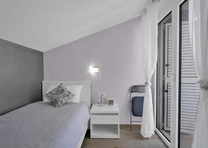 Four-bedroom In روغوزنيكا