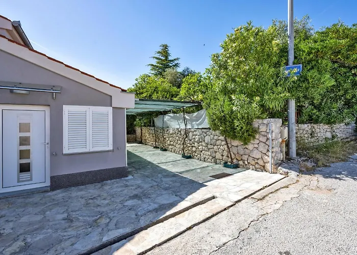 بيت للعطل Four-bedroom In *