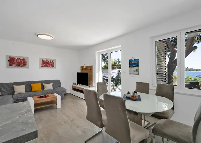 Four-bedroom In بيت للعطل روغوزنيكا