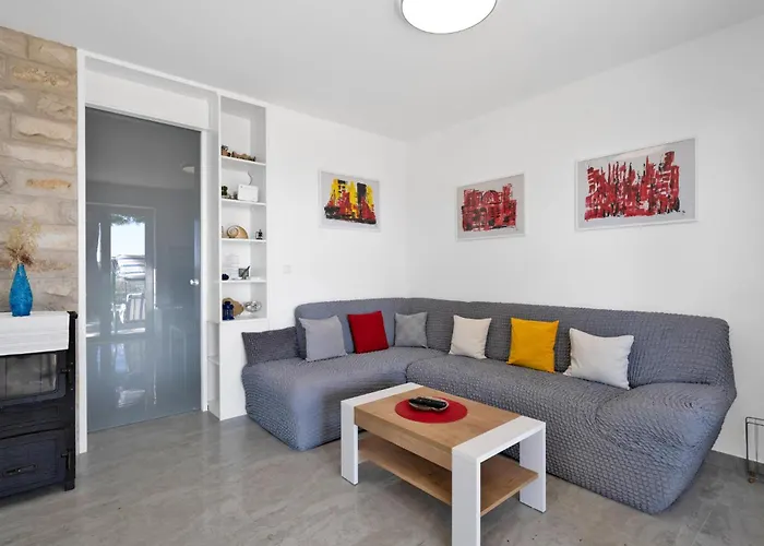 Four-bedroom In * روغوزنيكا