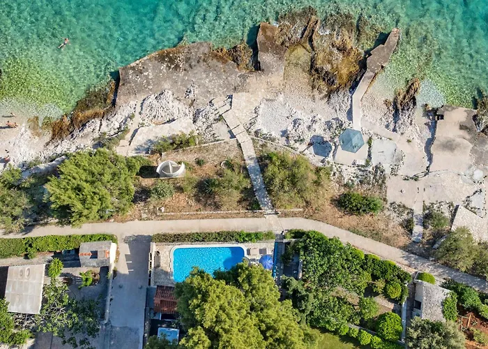 Four-bedroom In روغوزنيكا