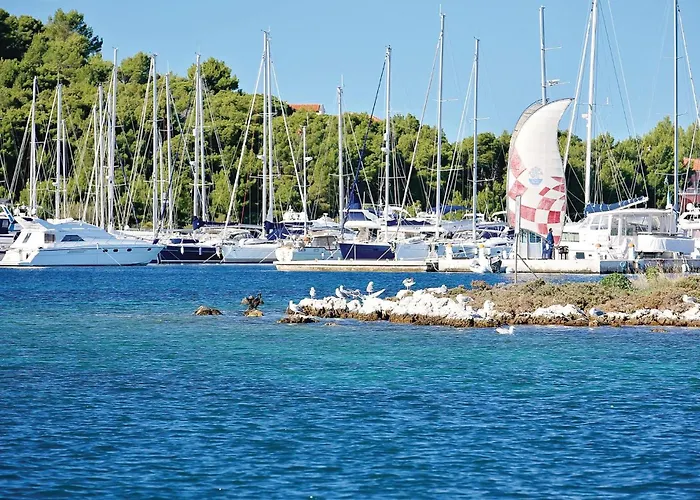 بيت للعطل Four-bedroom In